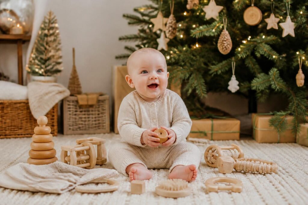 découvrez des idées cadeaux pour bébé de 6 mois, fille ou garçon, parfaites pour noël. optez pour des jouets et accessoires favorisant l'éveil montessori pour un apprentissage ludique et adapté à son développement.